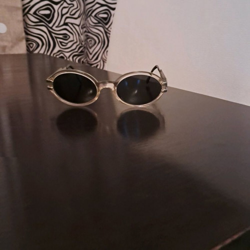 Byblos sunglasses like new, silver