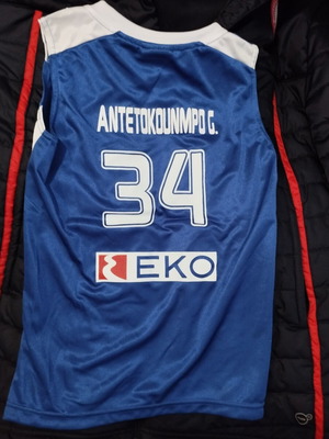 Antetokounmpo basketball jersey for 8 years old
