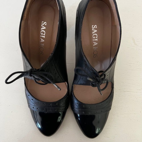 Sagiakos leather pumps like new, size 38, black