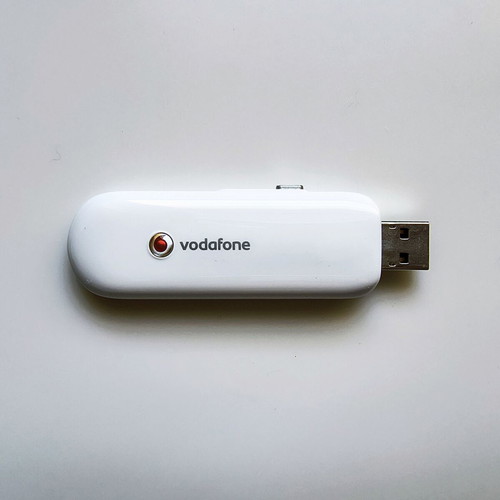 Vodafone K3715 3G USB Modem like new