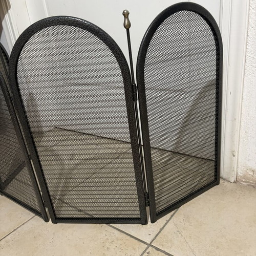 Fireplace protective screen