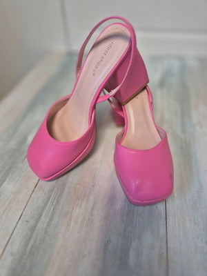 Ροζ τακούνια Ideal Shoes εξώφτερνα μέγεθος 40 σαν καινούργιο