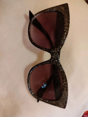 Stradivarius sunglasses new, butterfly shape, unworn