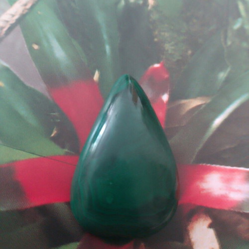 Malachite Oval Tear Mineral Stone New, Suitable for Jewelry