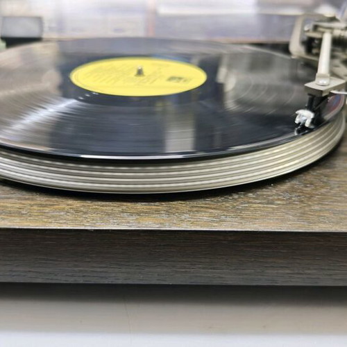 Dual CS130S turntable used with manual operation