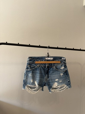 Pepe Jeans τζιν σορτσάκι με σκισίματα μέγεθος S μεταχειρισμένο, μπλε