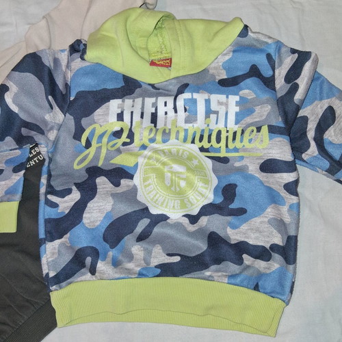 Baby sweatshirts winter used, 1-2 years old