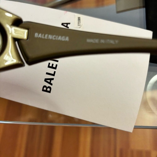 Balenciaga sunglasses beige like new with full set