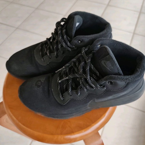 Men's Nike boots used, size EU 41, black