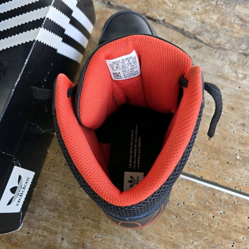 Adidas Varial Mid No42.5 like new black athletic shoes