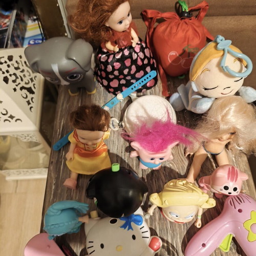 Various toys used, set