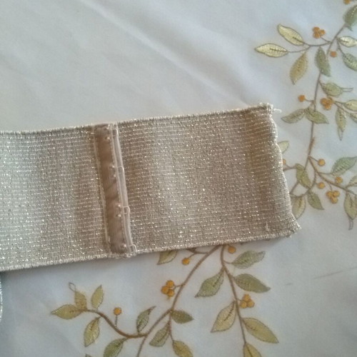 Elastic Women's Belt with Lace and Blue Stones like new