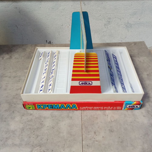 MIKA Hangman board game used, complete from 1980s decade