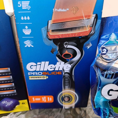 Gillette Pro Glide razors and replacement blades new unused