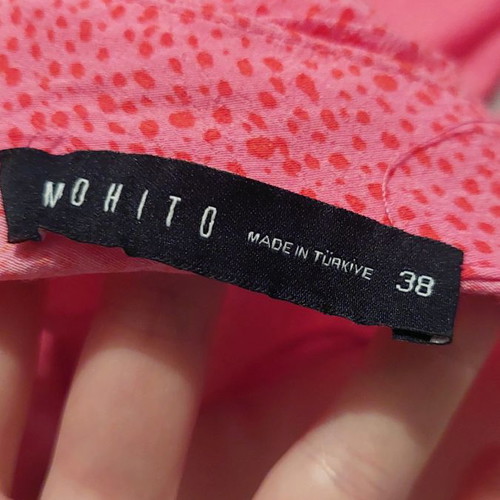 Mohito shirt size 38 pink new with shoulder pads