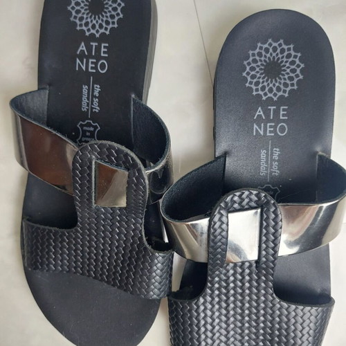 Ateneo leather anatomical sandals like new, black and silver, size 37