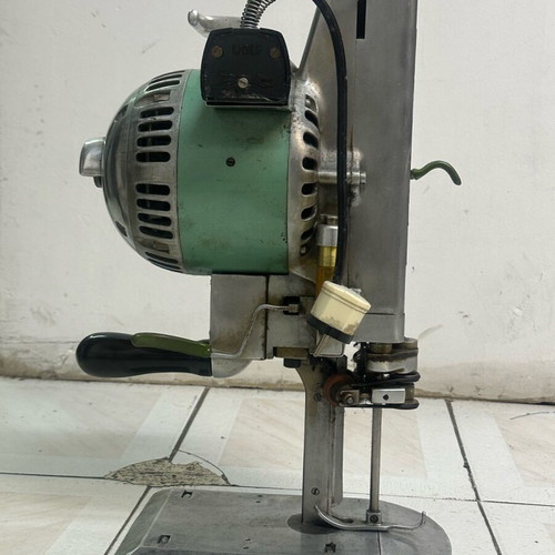 Wolf Racer 8 fabric cutting machine used