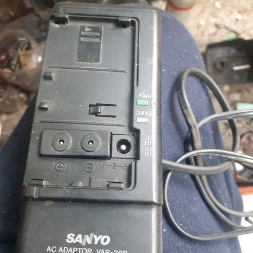 Sanyo camera charger used in very good condition