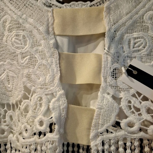 Benissimo crop top with lace and fringes, new, white, one size