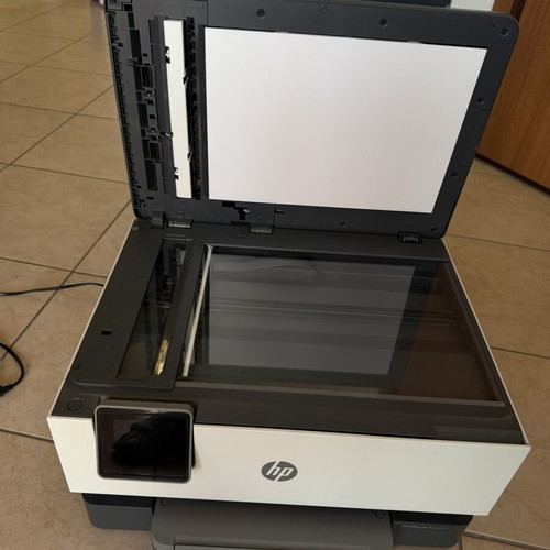 HP OfficeJet Pro 8132e multifunction printer like new with ink