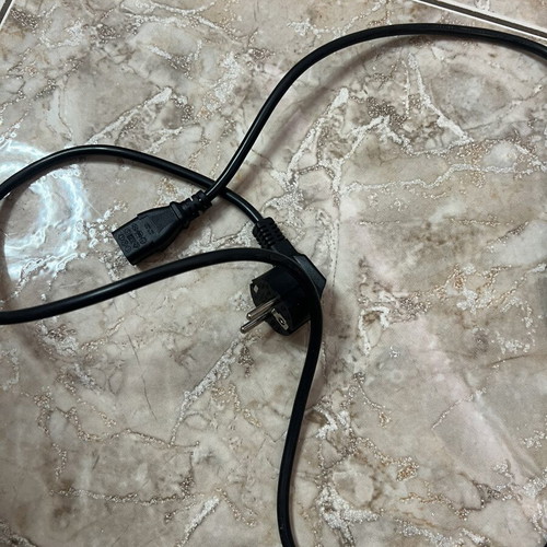 Computer power cable 1.5 meter like new