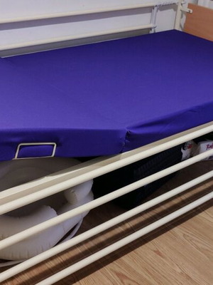 Νοσοκομειακό κρεβάτι καινούργιο με αερόστρωμα και λουτήρα δώρο