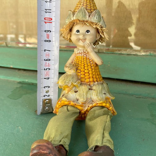 Vintage decorative corn boy like new