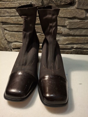 Women's sock boots size 37 brown like new with patent details and heel