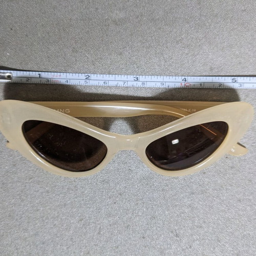 Cateye sunglasses used, girls, beige