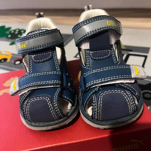 Baby shoes size 22 like new, Champion, Skechers, Clibee