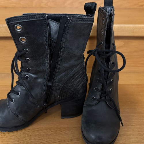 Boots type ankle boots used, leather, size 37, black