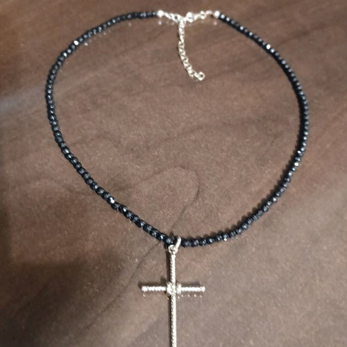 Loisir necklace with gold-plated silver cross in excellent condition