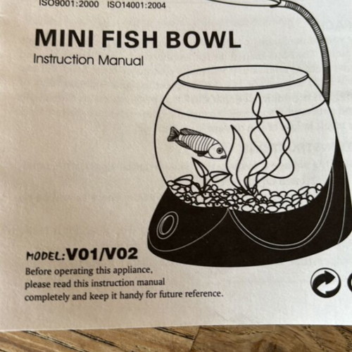 Mini fish bowl like new with light