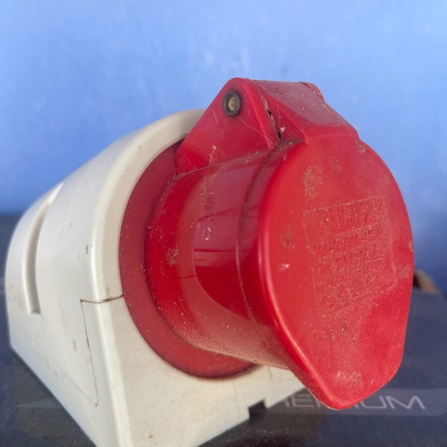 Professional plugs like new
