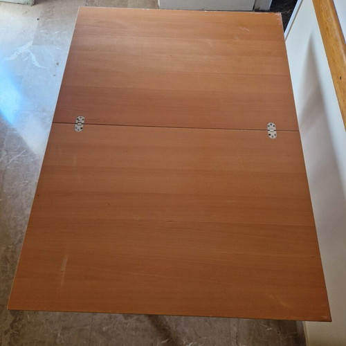 Folding kitchen table used, dimensions 124×90×72 open, 62×90×74 closed