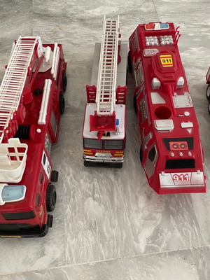 Fire trucks used, set of five with sounds and siren