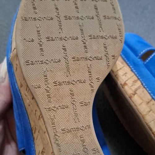 Samsonite Bahia Double Cover Crust Blue Suede Platform Sandals size 41 like new