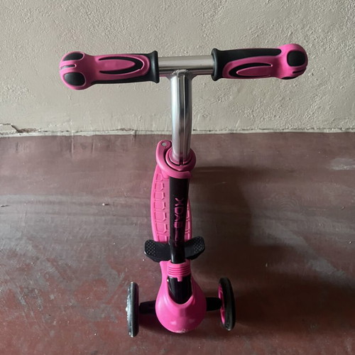 Children's scooter used, very good condition