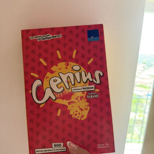 Genius board game knowledge travel edition like new