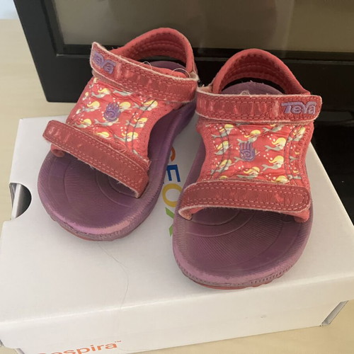 Teva Anatomical Sandals Size 21 Used