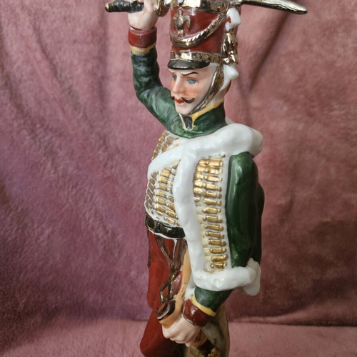 Napoleon soldier hussar porcelain like new