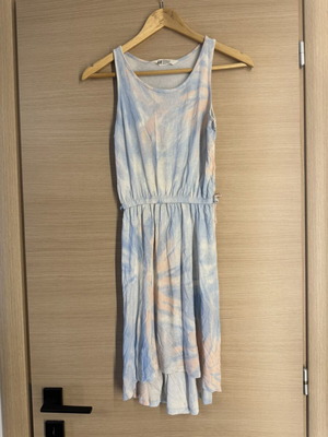 H&M summer dress 10-12 years, like new, tropical print