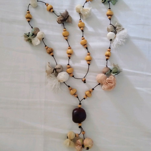 Ethnic necklace from Brazil like new, handmade with seeds and fabric pouches
