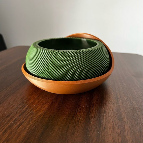 3D printed flowerpot new, diameter 16 cm