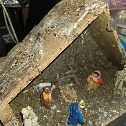 Large nativity scene used, good condition