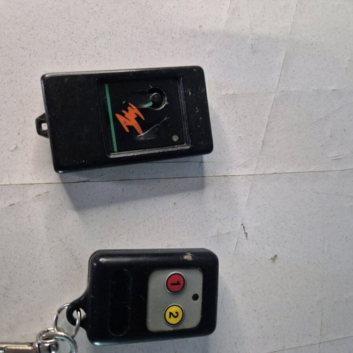 Wireless remote controls used, set of 2, fully functional