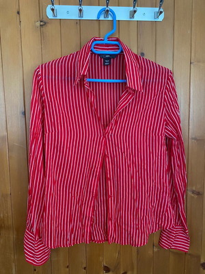 Райчена червена риза H&M като нова