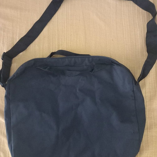 Shoulder bag for laptop, black