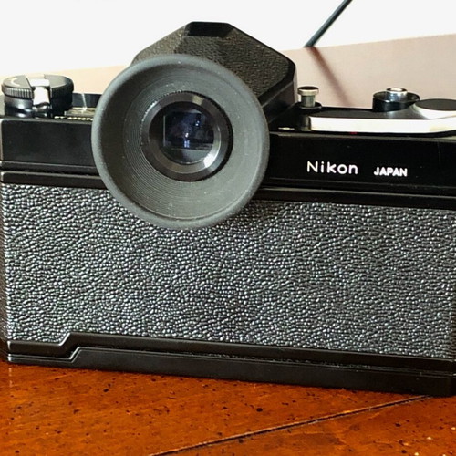 Nikon FTN SLR film camera like new with Nikkor-H 50mm f/2 lens