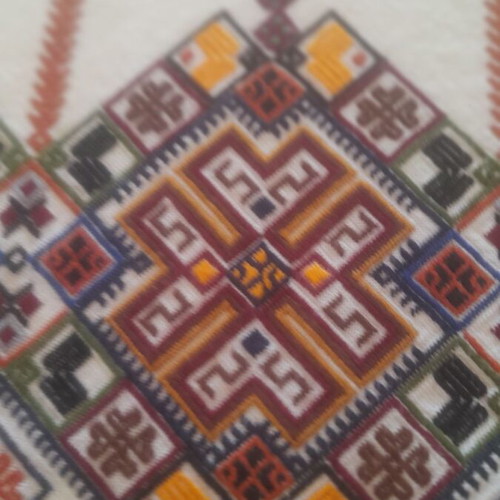 Handmade table runner with Cretan design like new
